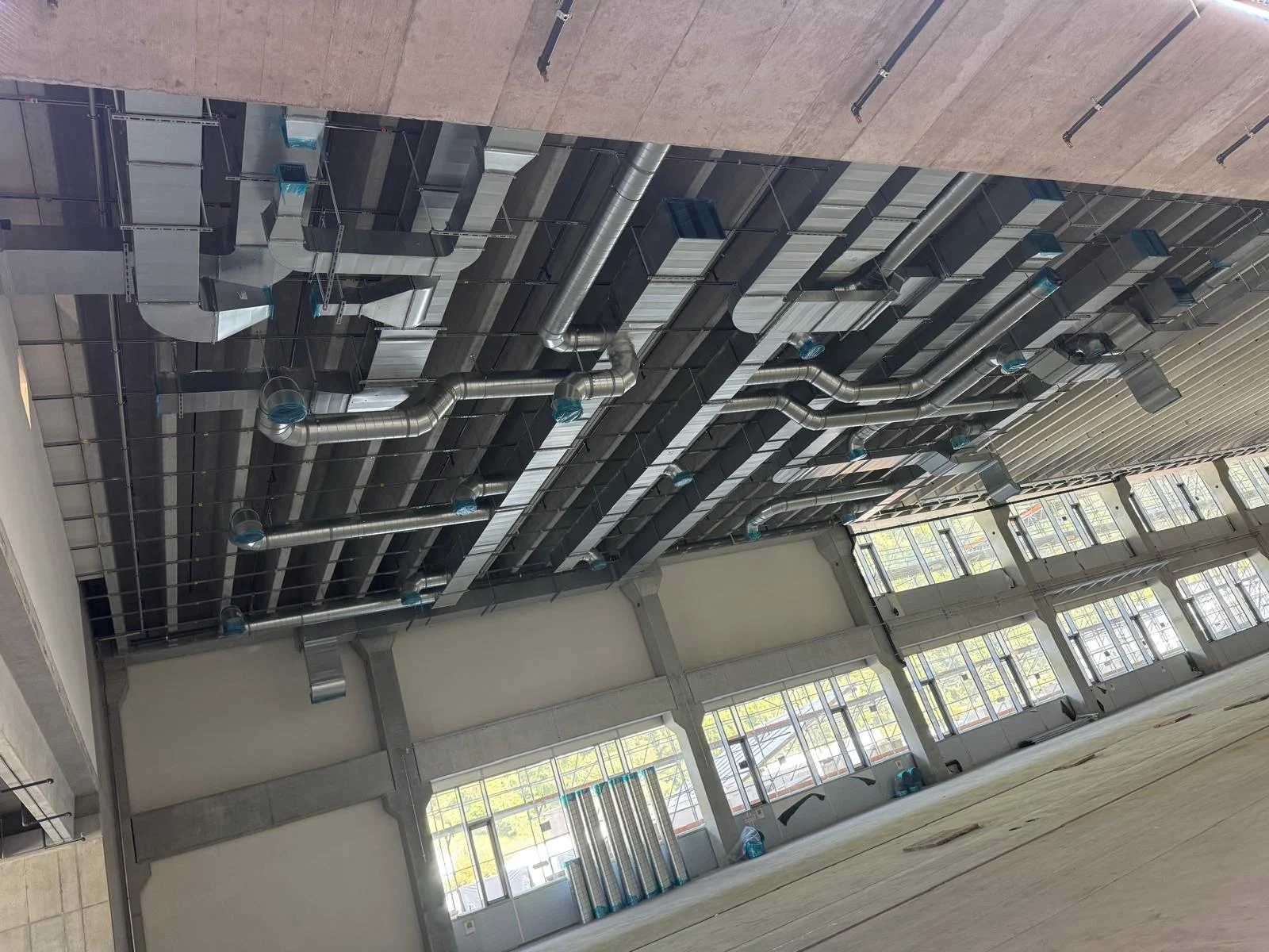 Installationsarbeiten vor Ort
